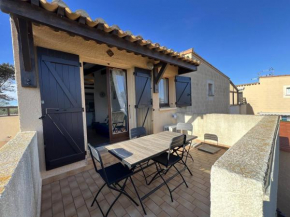 Appartement T2 Climatisé pour 4, proche plage, rénové avec terrasse et équipements modernes - FR-1-81-614